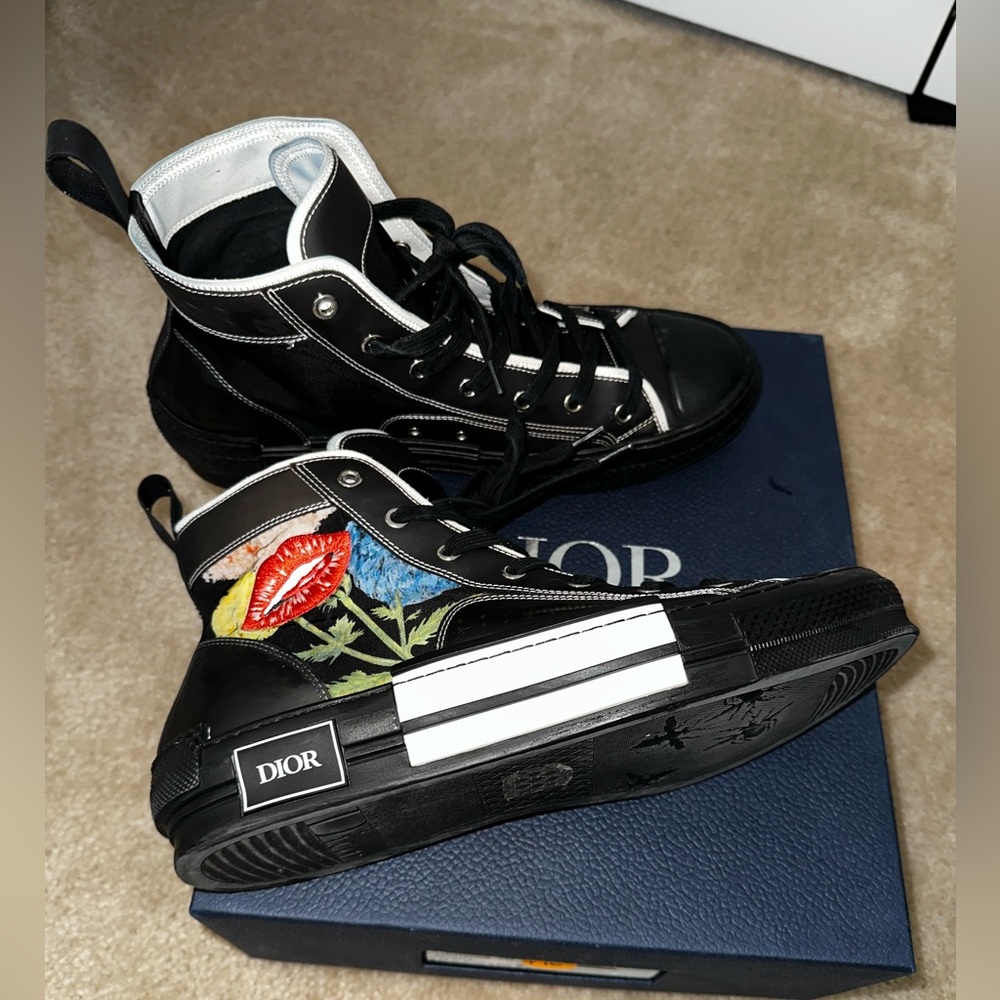 Dior B23